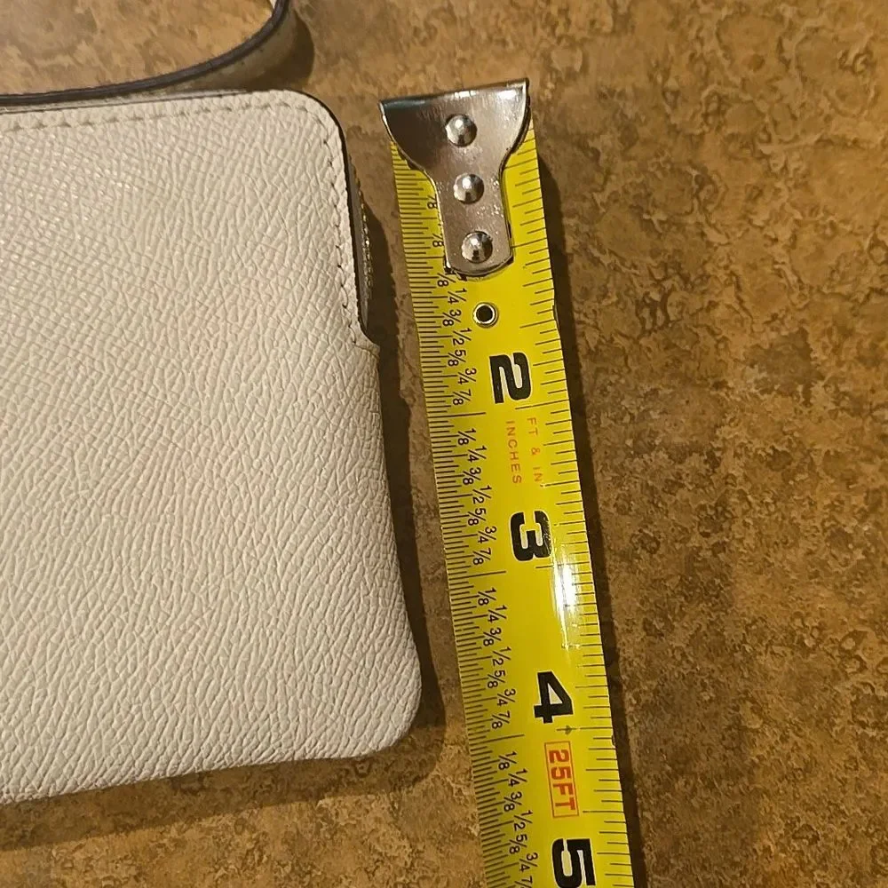 Coach Corner Zip Wristlet in White Signature Canvas NWT Authentic Mini Bag